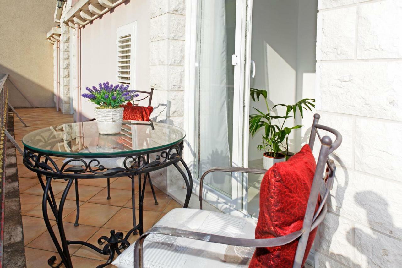 Apartment Ambroz Vela Luka Exterior foto