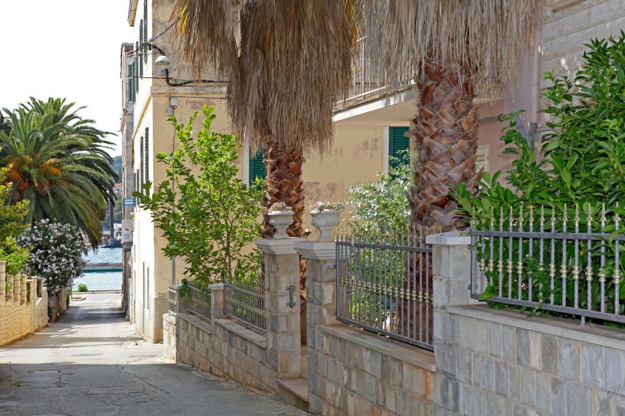 Apartment Ambroz Vela Luka Exterior foto